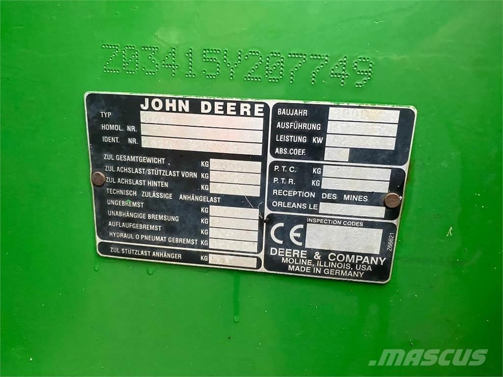 John Deere 3415 مناولات متداخلة