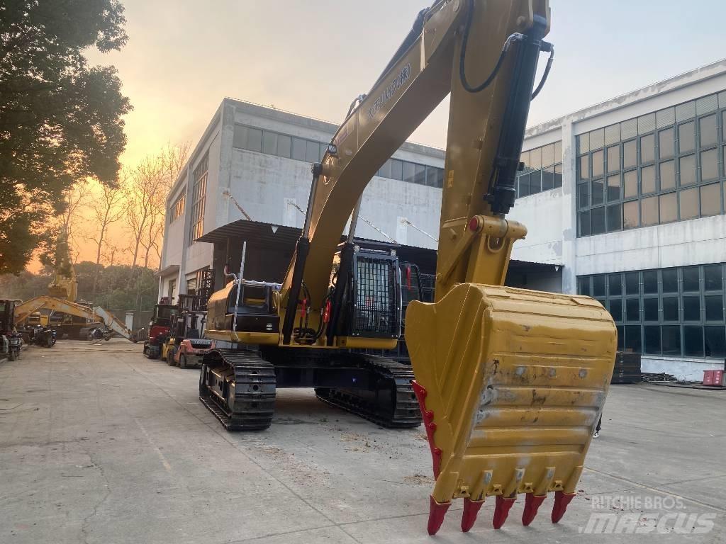 CAT 336 D حفارات زحافة
