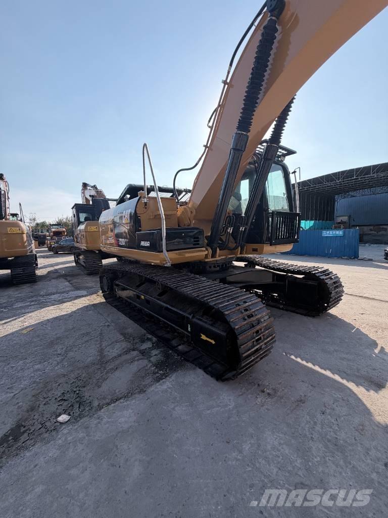 CAT 329 D حفارات زحافة