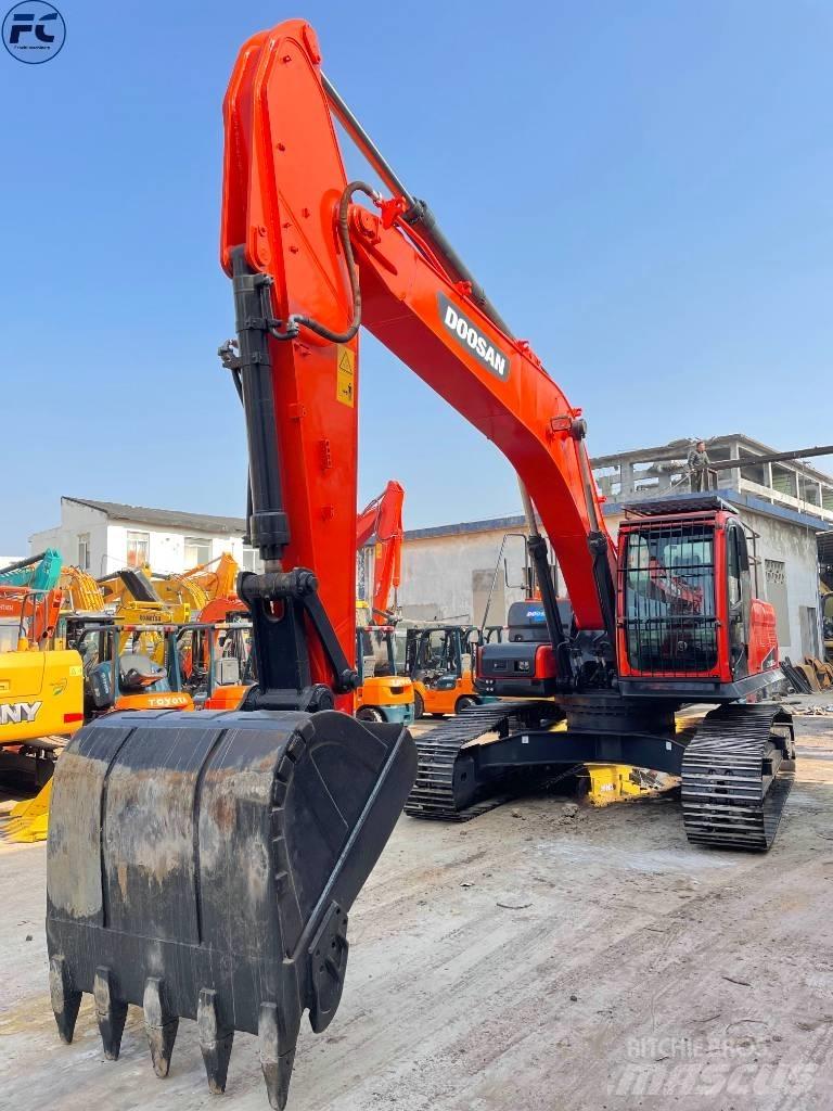 Doosan Dx300 حفارات زحافة