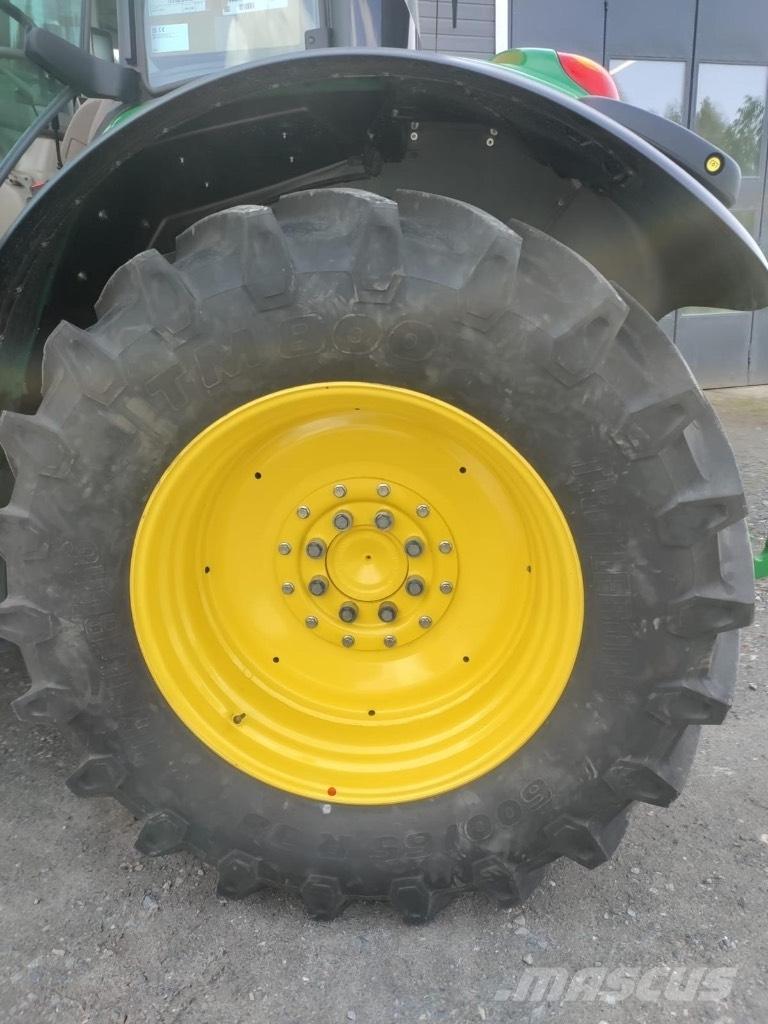 John Deere 6140 M الجرارات