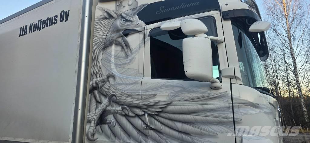 Scania R 360 شاحنات ذات هيكل صندوقي