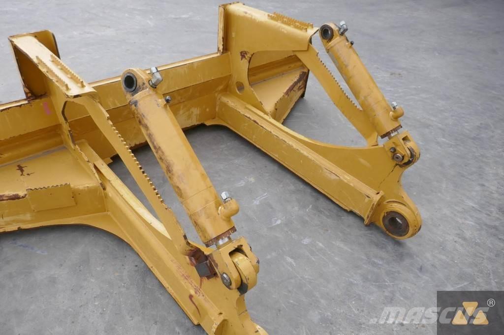 CAT Skidder blade نصول