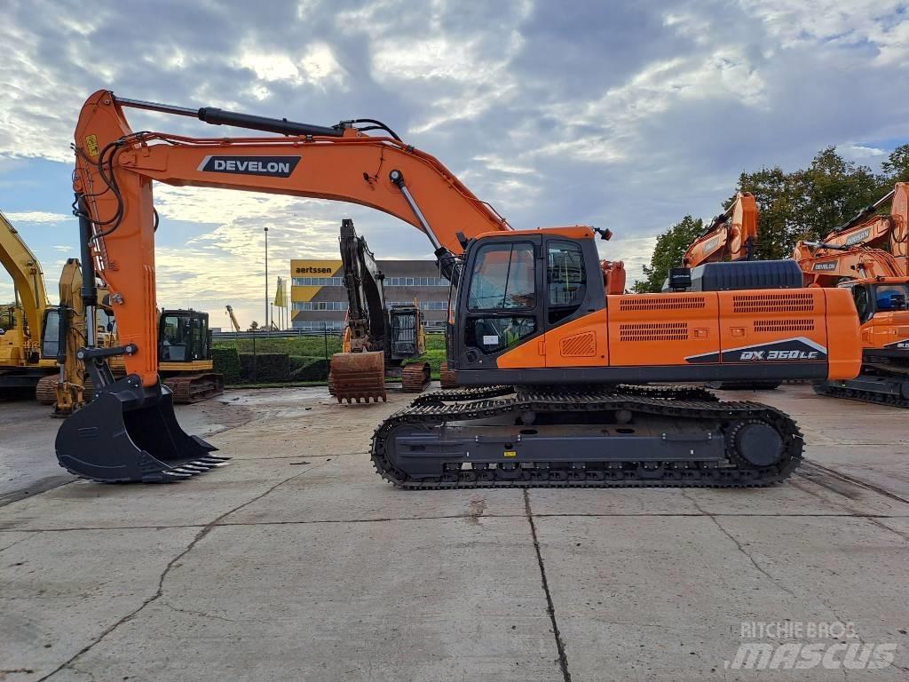 Develon DX360LC-7M حفارات زحافة