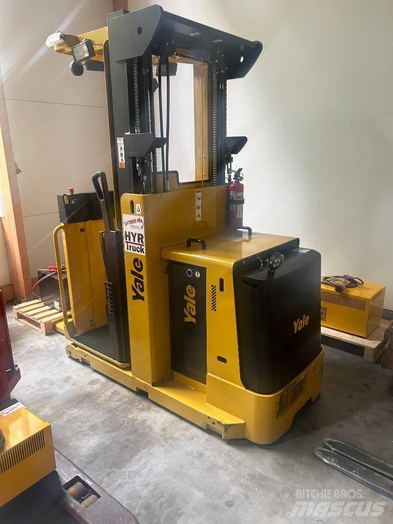 Yale MO10E AC معدات الرفع متوسط المستوى
