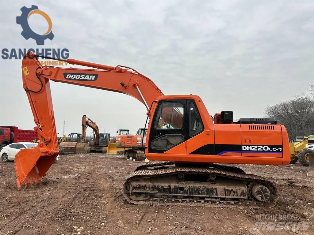 Doosan DH 220 LC-7 حفارات زحافة