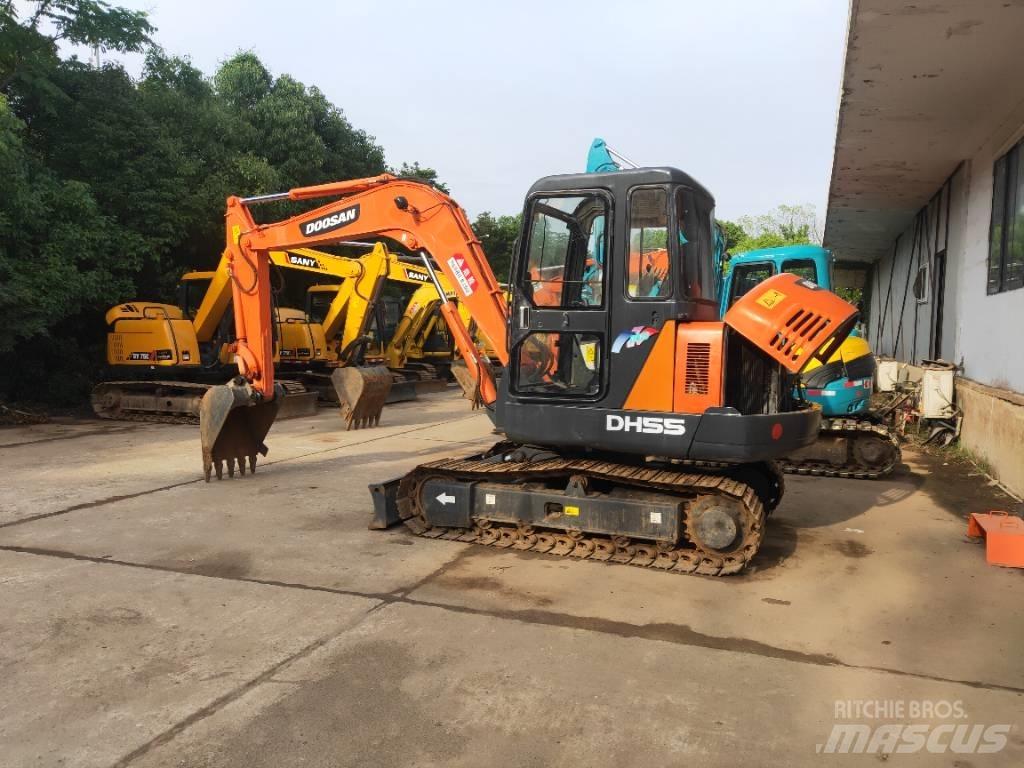 Doosan DH55 حفارات صغيرة أقل من 7 طن (حفارات صغيرة)