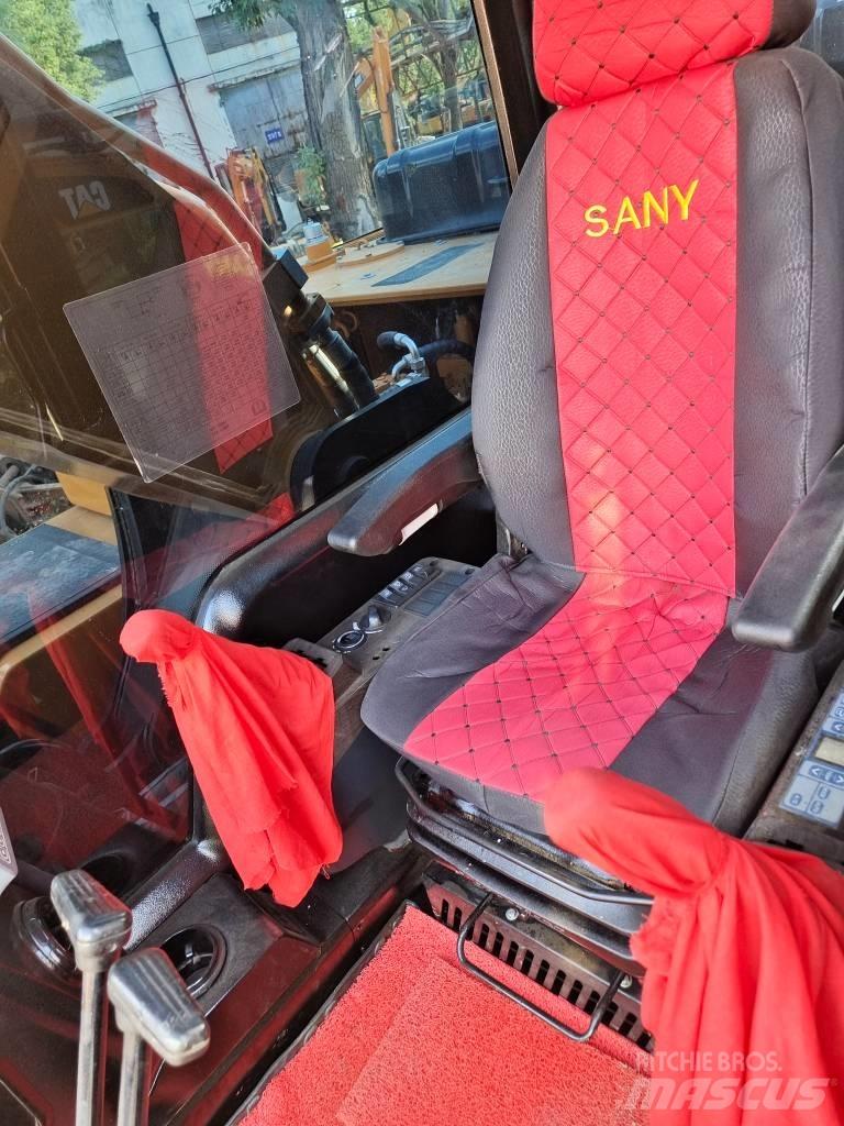 Sany SY 215 C حفارات زحافة