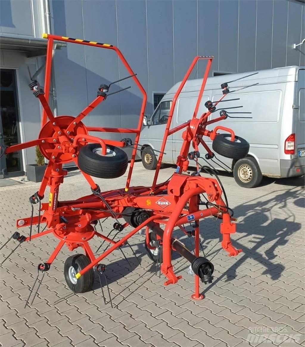 Kuhn GF 422 مكابس وميبسات التبن