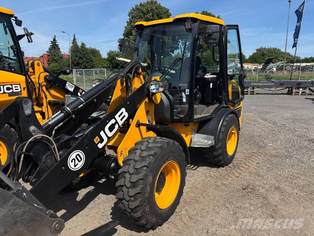JCB 407 لوادر بعجل