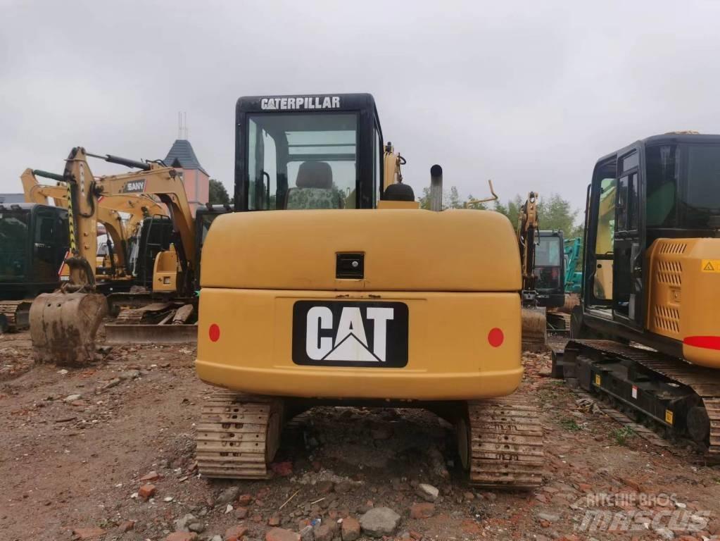 CAT 306D حفارات زحافة