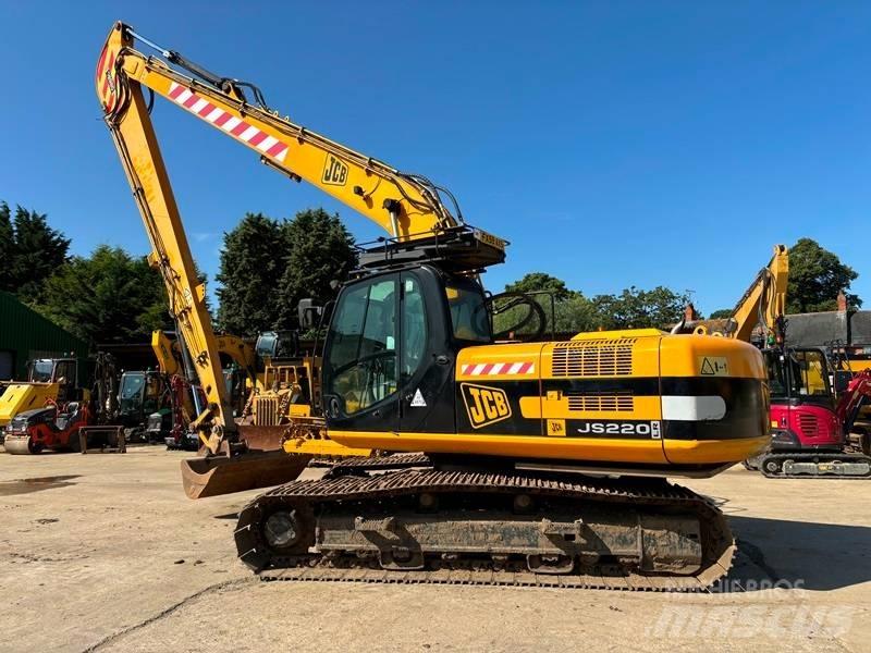 JCB JS 220 LR حفارات زحافة