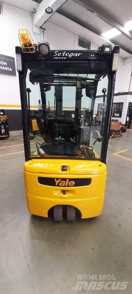 Yale ERP 16 VT MWB شاحنات ذات رافعات شوكية تعمل بالكهرباء