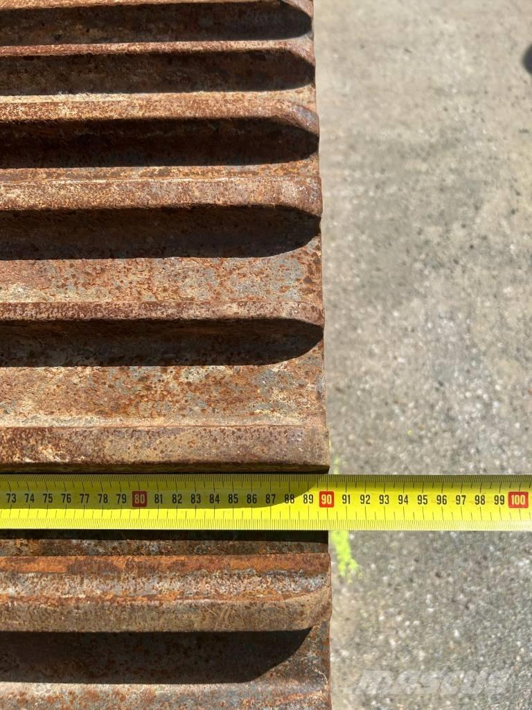 Liebherr R 926 LC حفارات زحافة