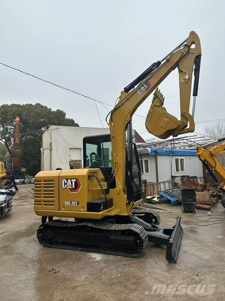 CAT 305.5E2 حفارات صغيرة أقل من 7 طن (حفارات صغيرة)