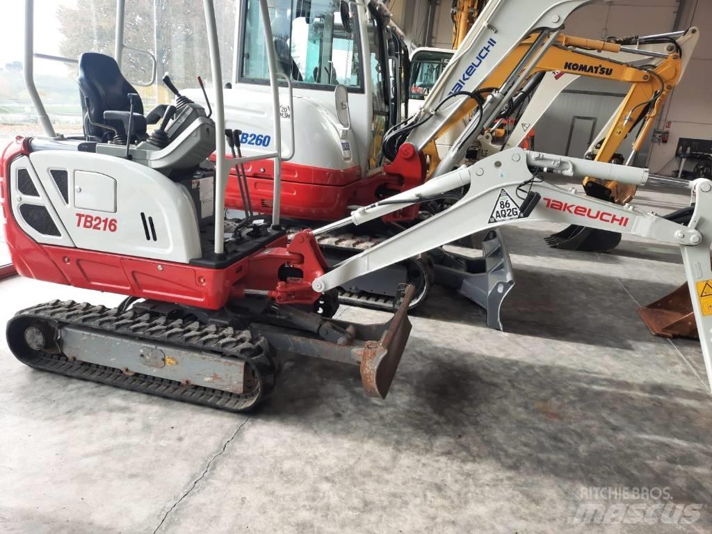 Takeuchi TB216 حفارات صغيرة أقل من 7 طن (حفارات صغيرة)