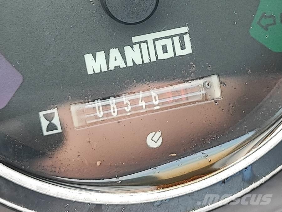 Manitou M26-4 شاحنات الطرق الوعرة