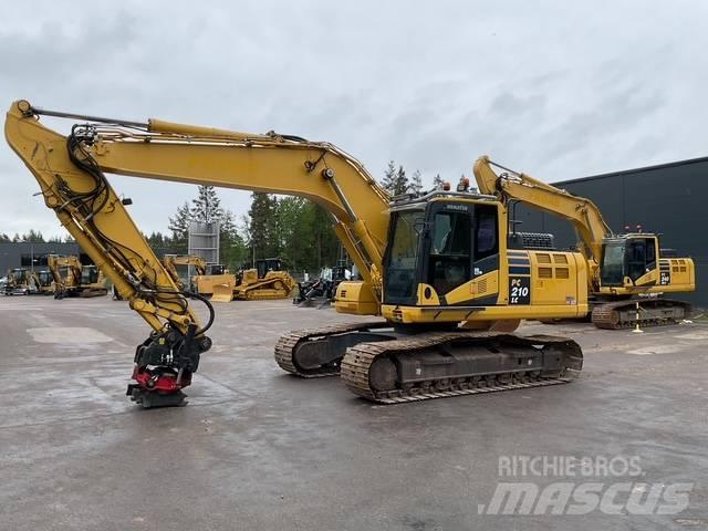 Komatsu PC210 حفارات زحافة