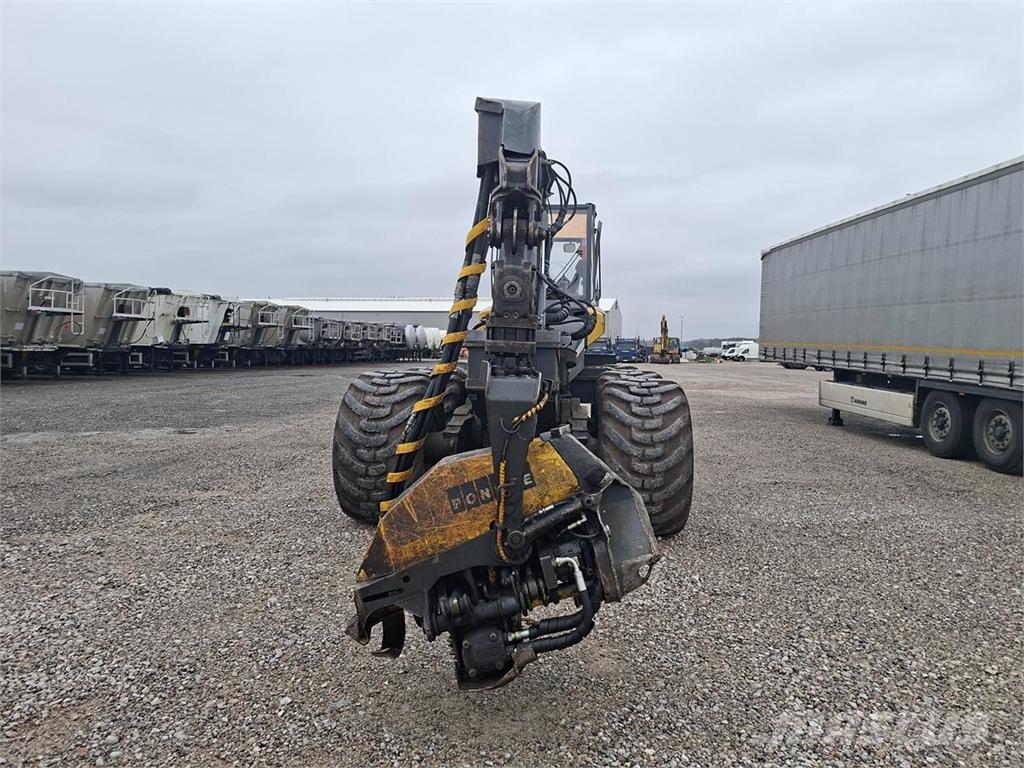 Ponsse Beaver حصادات