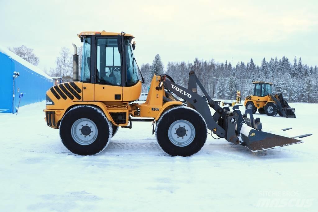 Volvo L35B PRO لوادر بعجل