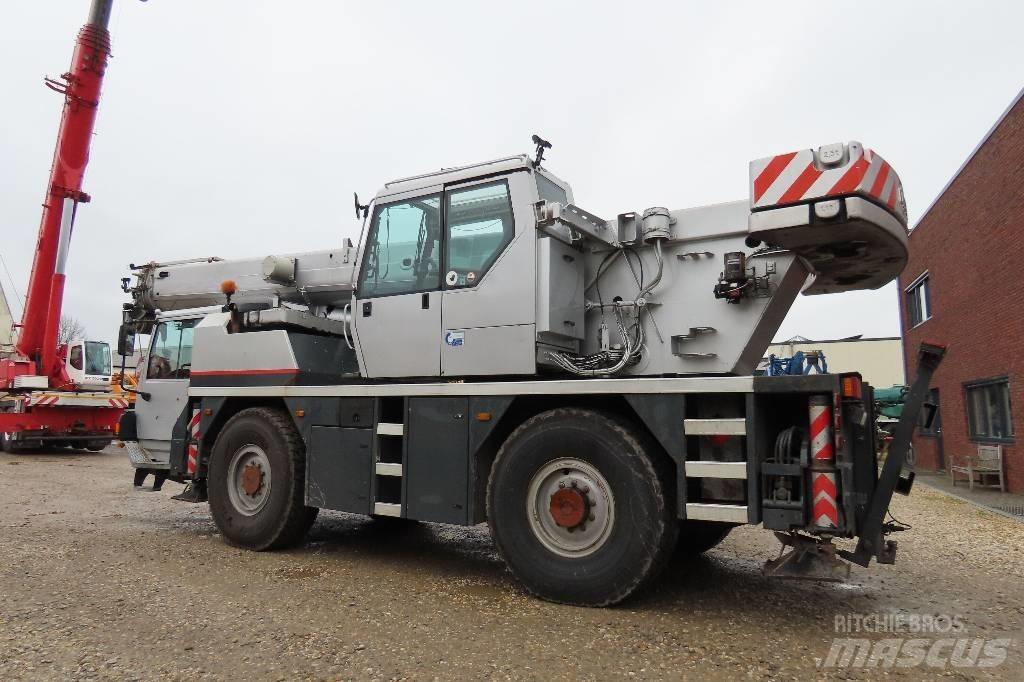 Liebherr LTM 1030-2 رافعات صالحة لكل أنواع الطرق