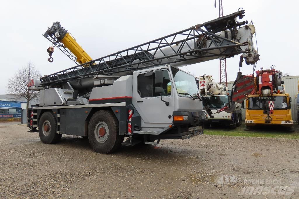 Liebherr LTM 1030-2 رافعات صالحة لكل أنواع الطرق