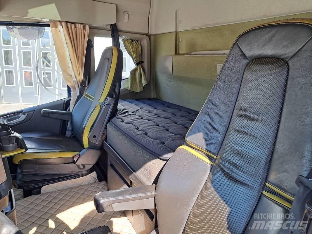 Volvo FH 16 650 6X4 شاحنات أشجار