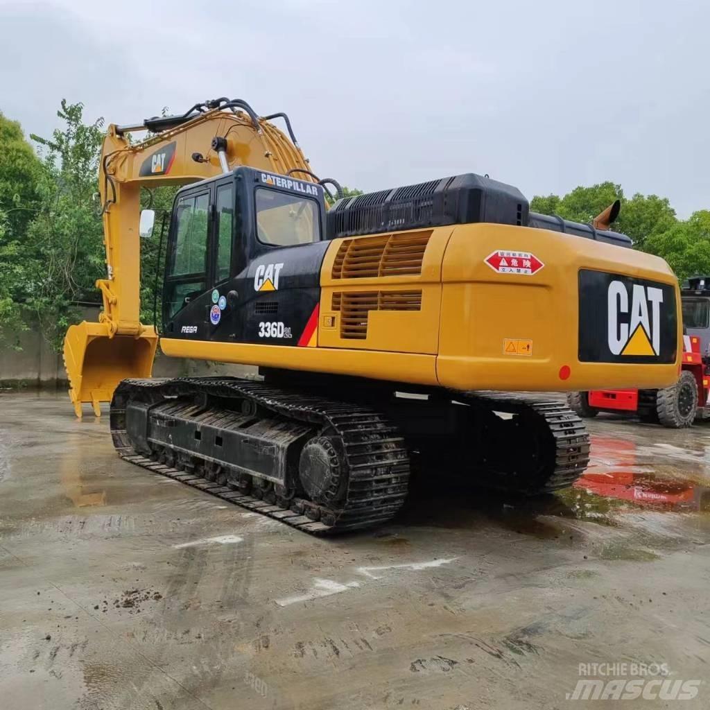CAT 336D2 حفارات زحافة