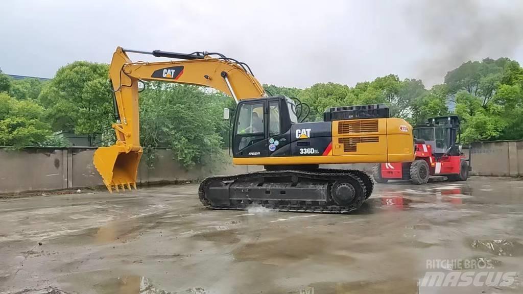 CAT 336D2 حفارات زحافة