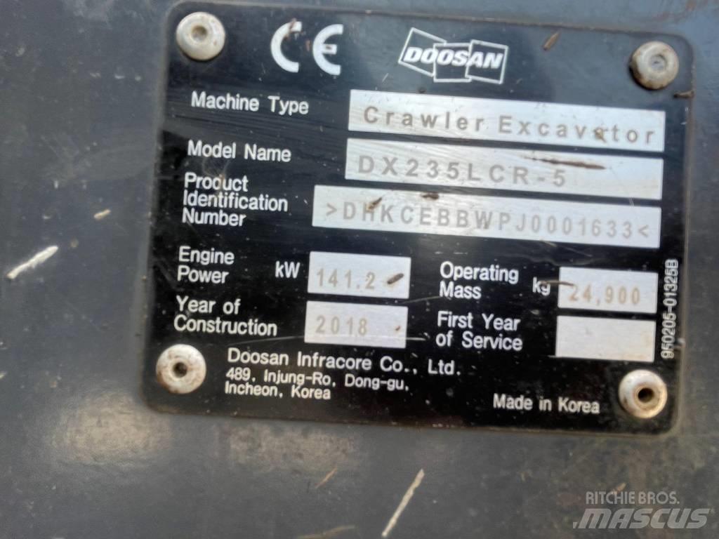 Doosan DX 235 LCR-5 حفارات زحافة
