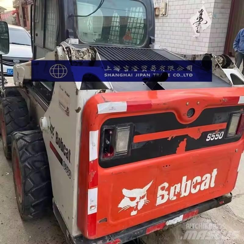 Bobcat S 550 لوادر انزلاقية التوجيه