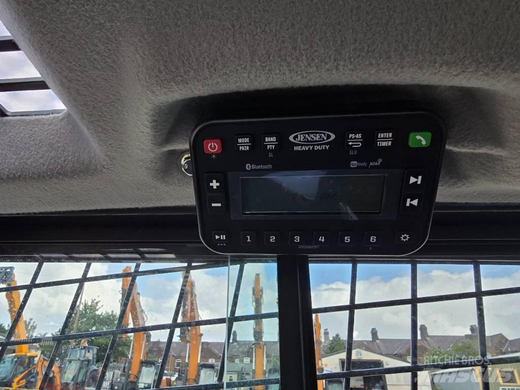 CASE TV450B لوادر زحافة