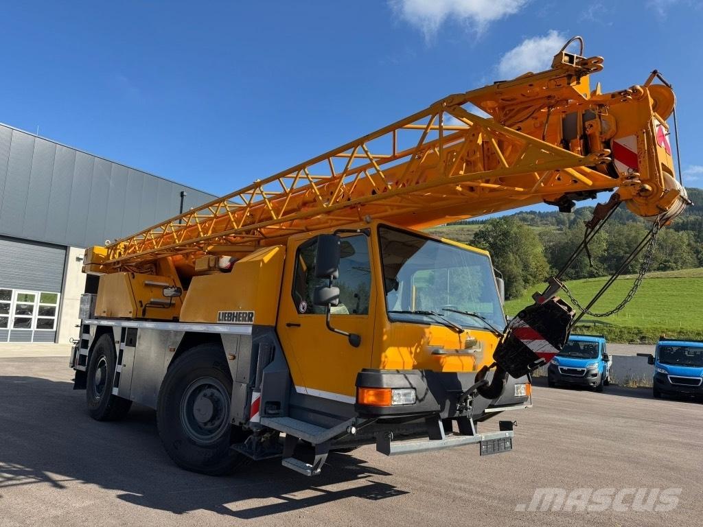 Liebherr LTM 1030-2 رافعات صالحة لكل أنواع الطرق