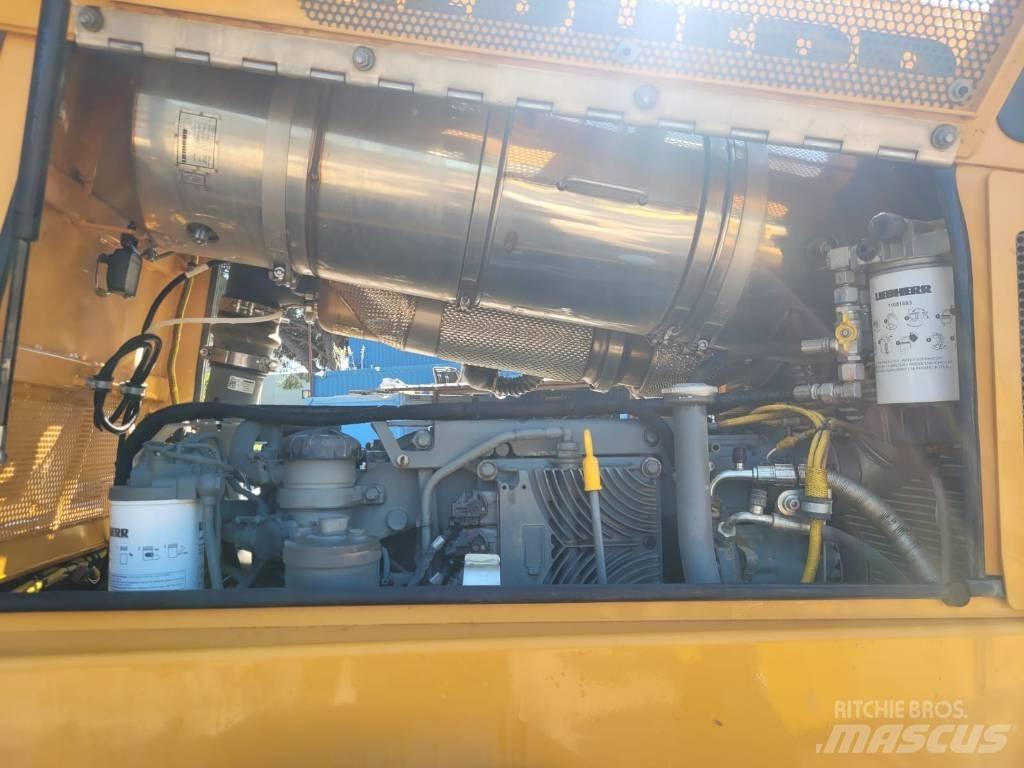 Liebherr PR 736 XL بلدوزرات مجنزرة