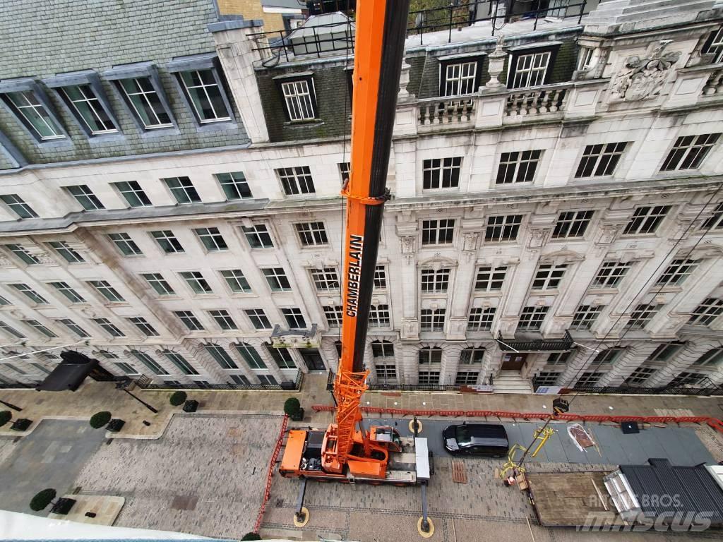 Liebherr LTM1070-4.2 رافعات صالحة لكل أنواع الطرق