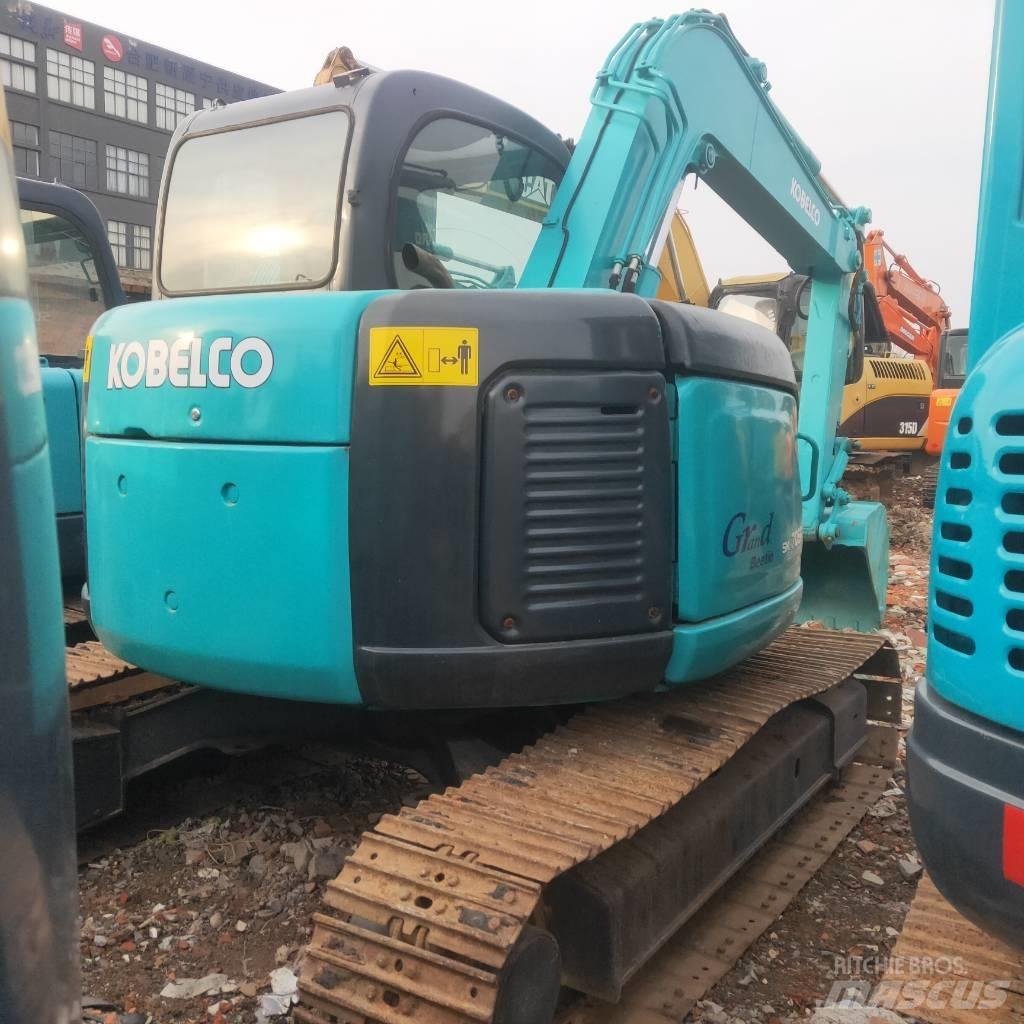 Kobelco SK 70 SR حفارات وسط 7 طن - 12 طن
