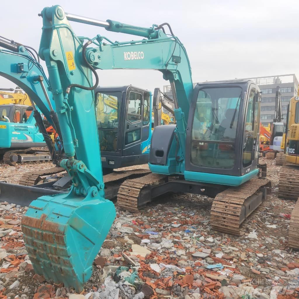 Kobelco SK 70 SR حفارات وسط 7 طن - 12 طن