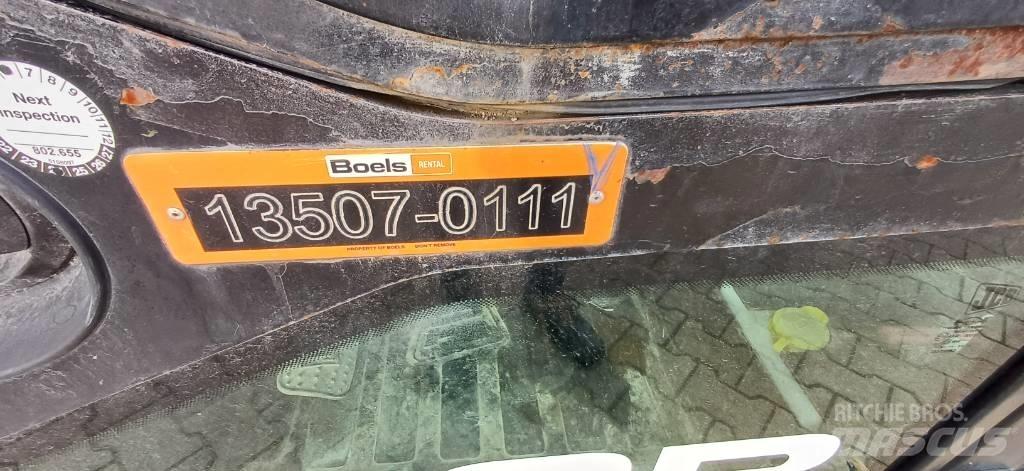 JCB 525-60 T4 F مناولات متداخلة