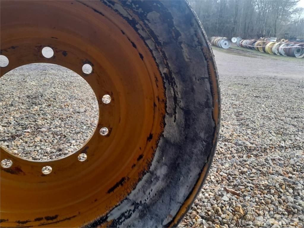 Hydrema 926 C Rim الإطارات والعجلات والحافات