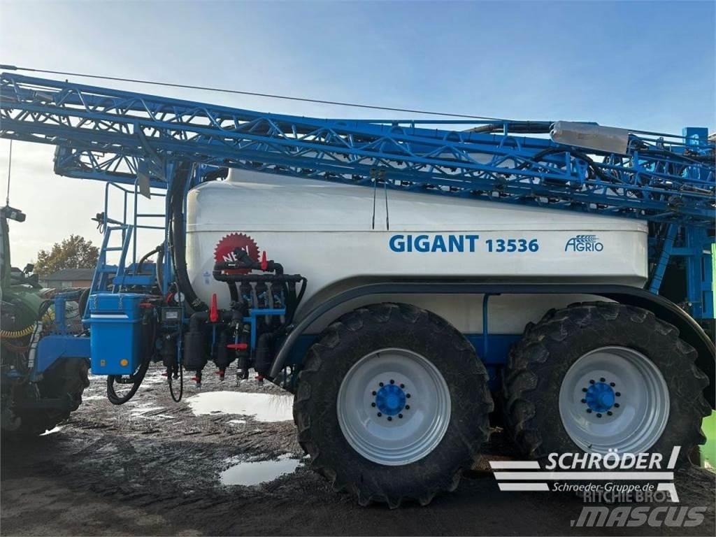 Agrio GIGANT 13500 الرشاشات
