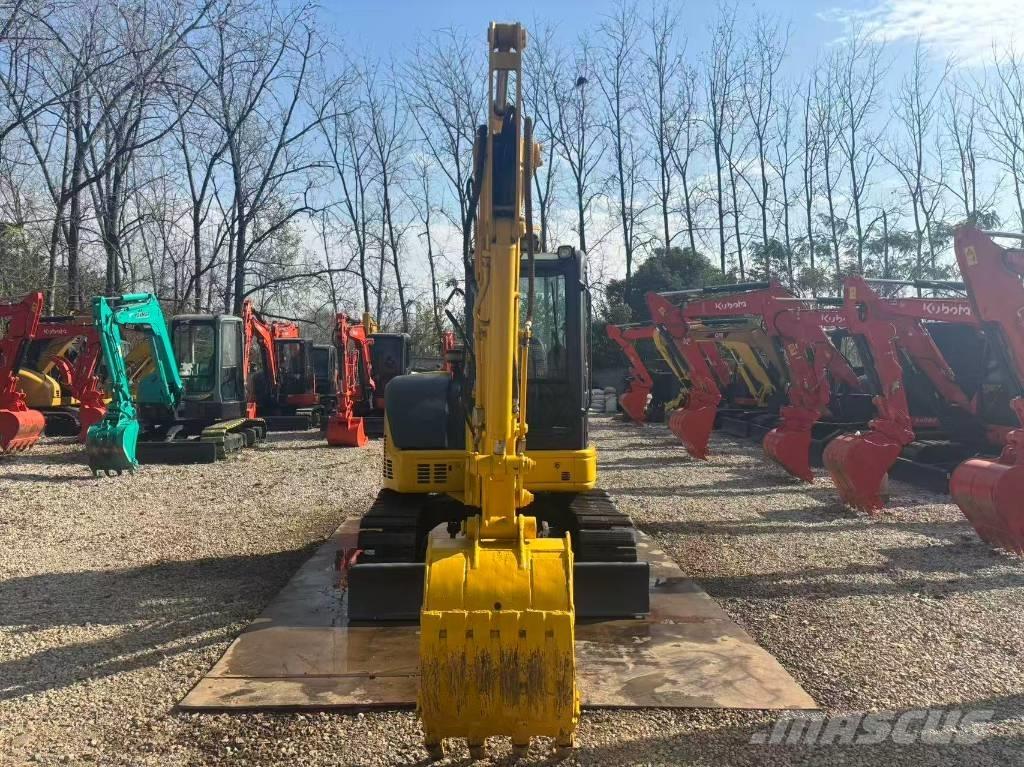 Komatsu PC 55 MR-3 حفارات صغيرة أقل من 7 طن (حفارات صغيرة)