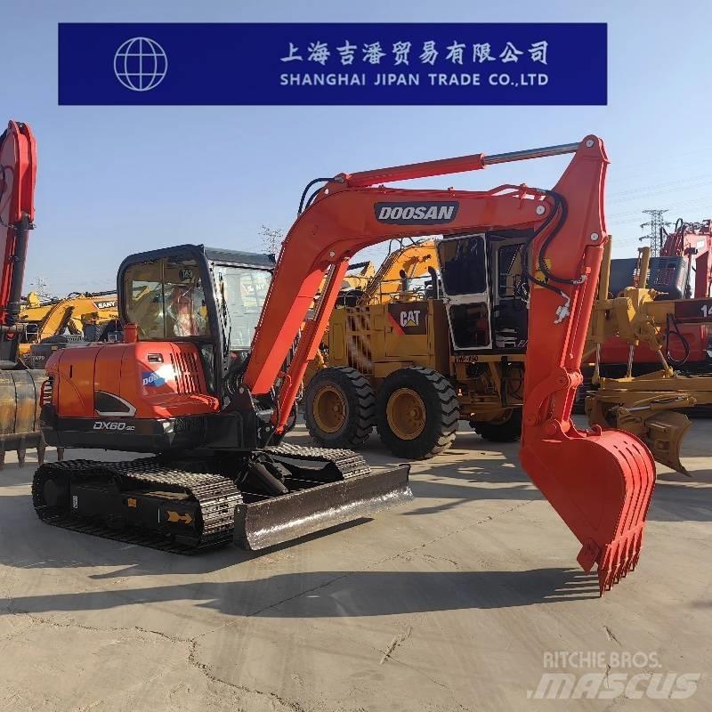 Doosan DX 60 حفارات زحافة