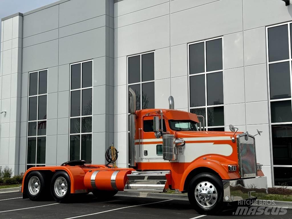 Kenworth W900 وحدات الجر