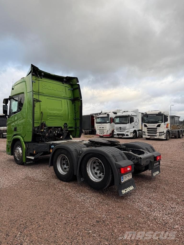 Scania R 450 LA6x2NB وحدات الجر