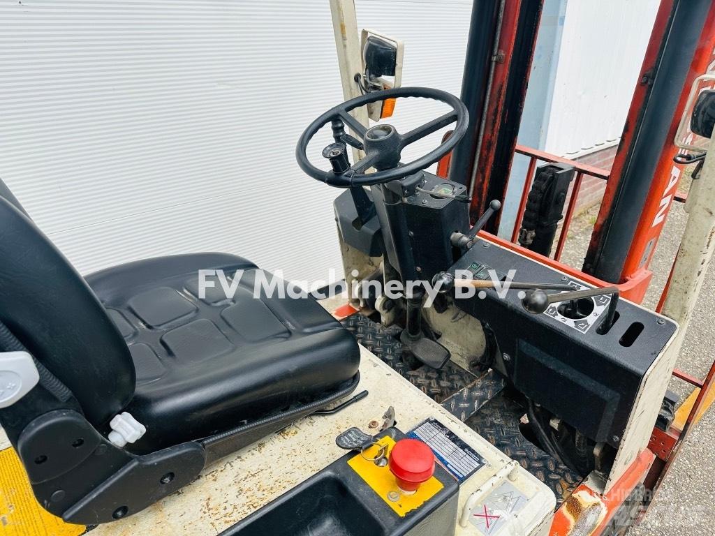 Nissan S01 D 13 U شاحنات ذات رافعات شوكية تعمل بالكهرباء