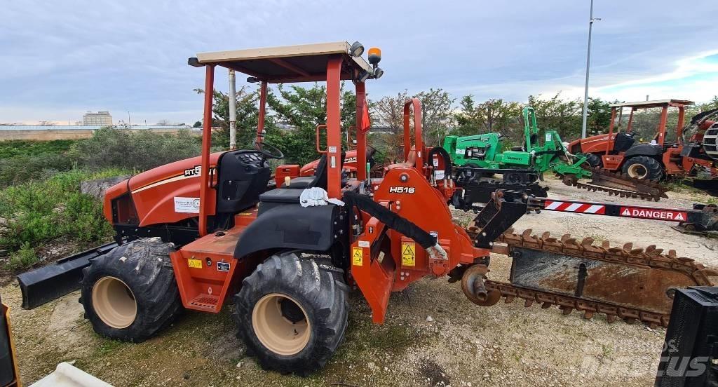 Ditch Witch RT 55 ماكينات حفر خنادق