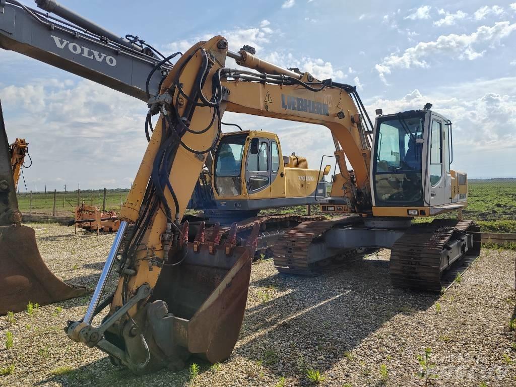 Liebherr R 900 C حفارات زحافة