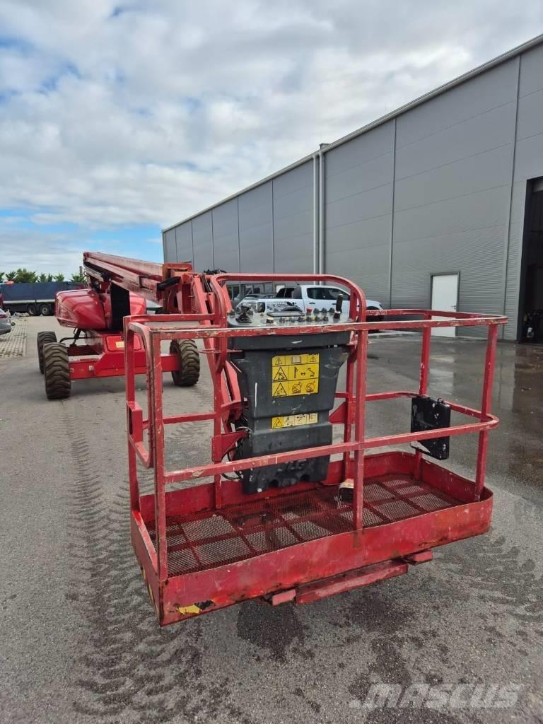 JLG M 600 JP رافعات سلة تلسكوبية