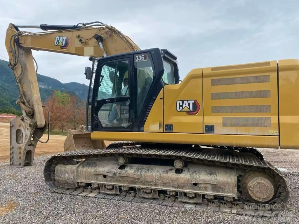CAT 330 GC حفارات زحافة