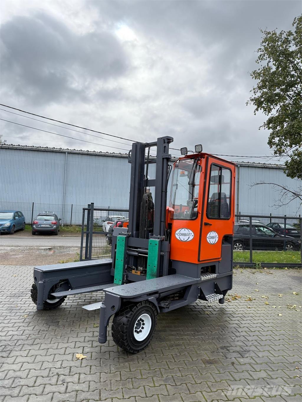 Combilift C5000 XL شاحنة المناولة رباعية الاتجاهات